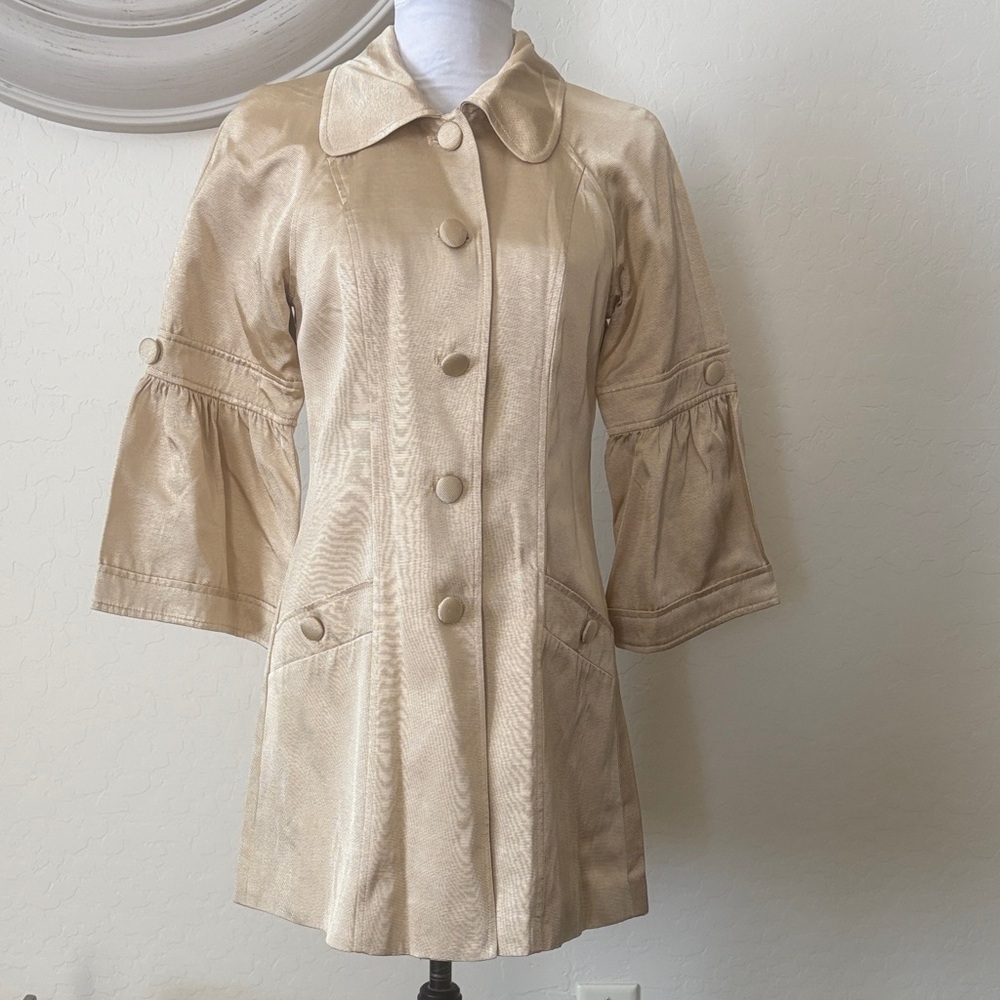 Willi Smith Chic golden Women's Trench Coat. 100% rayon. S